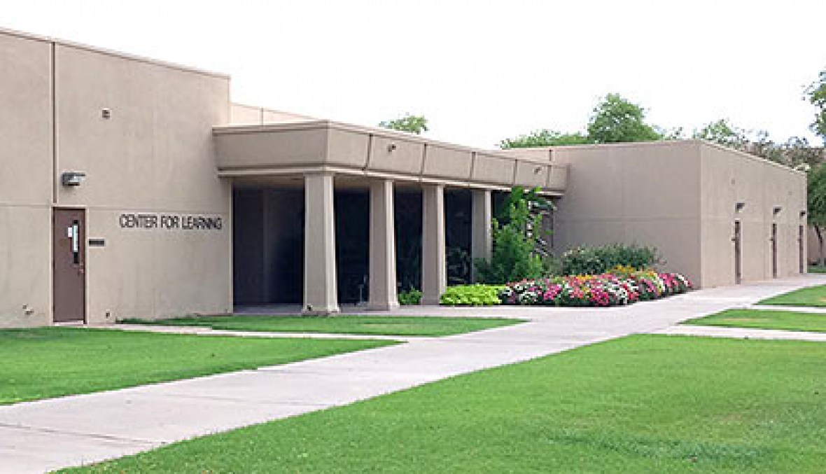Center for Learning building at Glendale Community College
