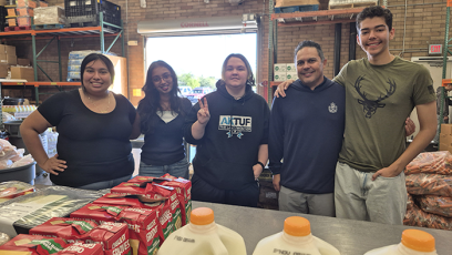DECA students volunteering at Vineyard Clothing & Food Bank